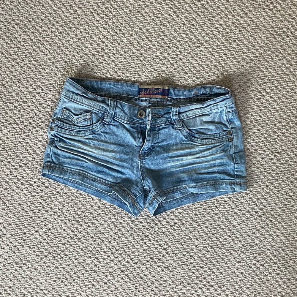 light wash y2k jean shorts